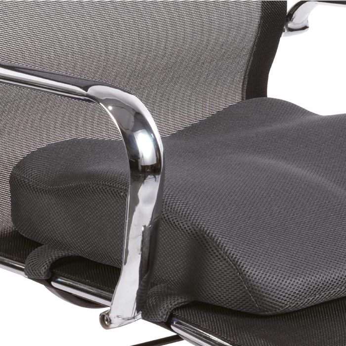 ISSAGE - FORY DUO GREY - Asiento y respaldo ortopédico de memory foam<h2>Acaba con el dolor lumbar con el máximo confort y la máxima comodidad</h2>
<div style=margin-left: 30px;>
<ul>
<li type=disc>Diseño ergonómico</li>
<li type=disc>Cojín con funda extraíble fabricada en polyester 100%</li>
<li type=disc>Correa ajustable para adaptarse a la mayoría de los asientos</li>
<li type=disc>Soporte lumbar de apoyo medio y bajo de espalda</li>
<li type=disc>Ayuda a mejorar la circulación</li>
<li type=disc>Mejora la postura del cuerpo</li>
<li type=disc><a href=/es/catalogsearch/result/?q=fory target=_self>Disponible en varios colores</a></li>
</ul>
</div>
2 en 1.
 Cojín de asiento y cojín de respaldo lumbar con Memory Foam que mantiene su forma y se adapta a tu cuerpo.
  Este soporte lumbar con memoria ayuda a mejorar la circulación y mejora la postura del cuerpo aliviando dolores lumbares.
 Cómodo asiento y respaldo ergonómico con memory foam fabricado con espuma de poliuretano con memoria de alta calidad que aporta máximo confort y previene el dolor lumbar derivado de las posturas incorrectas durante largas horas en la oficina.