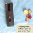 ISSAGE - ISCURL - Mini rizador de pelo profesional de titanio y cerámica<h2>¡Rizos y ondas perfectas, en cualquier lugar!</h2>
<div style=margin-left:30px;>
<ul>
<li type=disc>Recubrimiento interior de titanio y cerámica (TITANIUM CERAMIC COATING de ISSAGE)</li>
<li type=disc>Diseño inalámbrico, portátil, compacto y ergonómico</li>
<li type=disc>Sin cables</li>
<li type=disc>Motor de inducción inteligente que evita que el cabello se enrede</li>
<li type=disc>Batería recargable incorporada de alta capacidad 5000 mAh</li>
<li type=disc>Tiempo de carga 3-4 horas</li>
<li type=disc>Apagado automático tras 10 minutos sin uso para una máxima protección</li>
<li type=disc>Pantalla LCD con indicador de carga, dirección del rizo, ajuste de temperatura y tiempo</li>
<li type=disc>Dispositivo de salida DC 5V 2A para uso como Power Bank para cargar el teléfono</li>
<li type=disc>Cable de carga Micro USB incluido</li>
<li type=disc>Fácil de guardar</li>
</ul>
</div>

Mini rizador <b>con motor de inducción inteligente y recubrimiento interior con titanio</b> que maximiza el efecto de rizado con solo un botón.