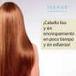 ISSAGE - TUTTO PLUS ION - Cepillo alisador iónico<h2>Tu cabello suave,liso y sin encrespamiento en poco tiempo y sin esfuerzo</h2>

<div style=margin-left:30px;>
<ul>
<li type=disc>Cerdas de cerámica que emiten calor (CERAMIC HEATING SYSTEM de Issage)</li>
<li type=disc>Cerdas verticales</li>
<li type=disc>5 ajustes de temperatura personalizables con luz LED: 140ºC, 160ºC, 180ºC, 200ºC, 220ºC</li>
<li type=disc>Luz indicadora de iones negativos</li>
<li type=disc>Con sistema de autoprotección</li>
<li type=disc>Cable giratorio 360° de 2 metros de longitud</li>
<li type=disc>Calor y aumento de temperatura inmediato</li>
<li type=disc>Tacto frío</li>
<li type=disc>Apto para todo tipo de cabellos</li>
<li type=disc>Función de autoapagado a los 30 minutos</li>
<li type=disc>Diseño ergonómico para una sujeción óptima</li>
<li type=disc>Funciona conectado a la red eléctrica</li>
</ul>
</div>


<b>2 en 1</b>.
 Alisa y desenreda.



El generador de iones de Issage, POWERFUL NEGATIVE ION CARE, evita el encrespamiento elevando el poder deslizante y la alta transmisión de calor para conseguir un cabello más brillante y sedoso, con más vitaminas y más protección para tu cabello.
 El calor emitido penetra en el centro de la fibra capilar protegiendo la sensible capa externa y consiguiendo un cuidado intensivo del cabello.