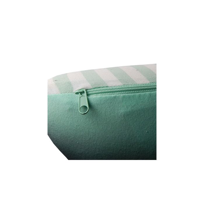 ISSAGE - INYOKU GREEN - Memory foam sofa cushion<h2>Maximum comfort in any type of sofa or seat</h2>

<div style=margin-left:30px;>
<ul>
<li type=disc>Viscoelastic cushion</li>
<li type=disc>100% cotton cover</li>
<li type=disc>Made with memory foam and durable fabric</li>
<li type=disc>Washable and easy to remove thanks to its zipper</li>
<li type=disc>Measures: approximately 40x40 centimeters</li>
<li type=disc><a href=/eng/catalogsearch/result/?q=INYOKU target=_self>Available in several colors</a></li>
</ul>
</div>

This memory foam cushion captures and distributes heat as well as allowing airflow.
 It molds to the body and recovers its shape.