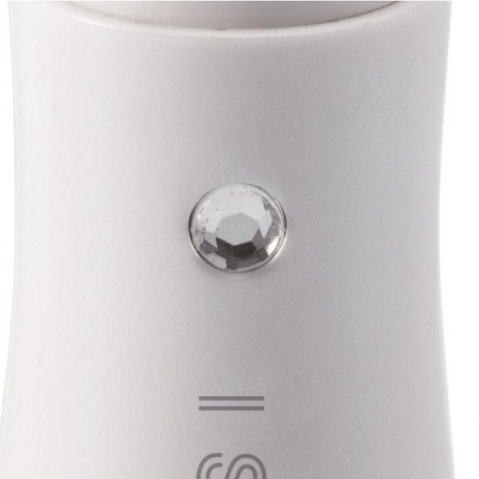ISSAGE - DERMABLUE - Traitement photonique anti-acné et anti-rides avec pulsations<h2>Traitement du visage contre l'acné qui réduit les boutons et les inflammations grâce à la lumière bleue</h2>

<div style = margin-left : 30px ;>
<ul>
<li type = disc>Sûr, naturel et réutilisable : traitement sans rayons UV et sans produits chimiques.
</li>
<li type = disc>Longueur d'onde de la lumière bleue : 415 NM maximum</li>
<li type=disc>45 minutes d'autonomie</li>
<li type = disc>Traitement photonique à la lumière bleue avec fonction de chauffage à 40 degrés</li>
<li type = disc>Il a une fonction de levage anti-rides</li>
<li type = disc>Facile à utiliser</li>
<li type = disc>Minuteur de traitement automatique</li>
<li type = disc>Mise hors tension automatique</li>
</ul>
</div>


DERMABLUE utilise la puissance naturelle de la lumière bleue et chauffe à une température spécifique de 40º.

Aide à éliminer les bactéries responsables de l'acné, réduit l'inflammation et accélère la guérison de la peau rouge.

La thérapie par la lumière bleue traite l'acné en réduisant les boutons enflammés existants et en combattant les nouvelles imperfections avant qu'elles n'apparaissent.
 L'objectif est de tuer les bactéries responsables de l'acné, d'équilibrer l'huile et de réduire les éruptions cutanées.